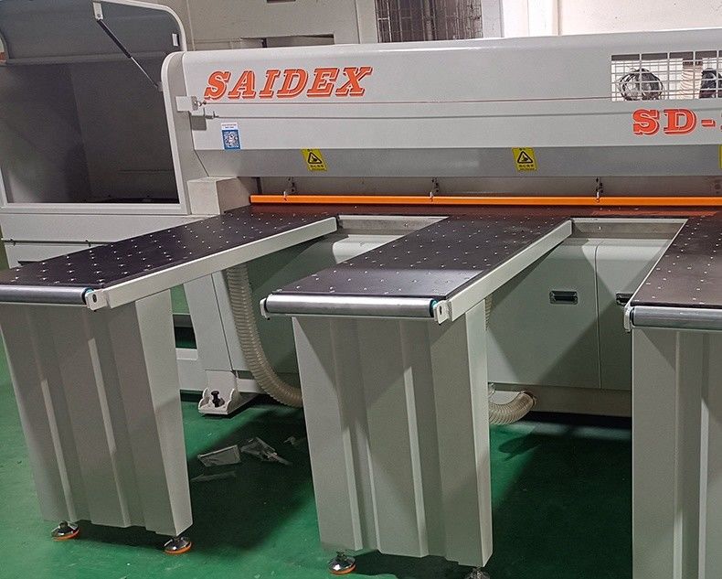 High Precision Tolerance 0.1mm 2600 Table Saw Machine For Woodworking Acrylic Cutting